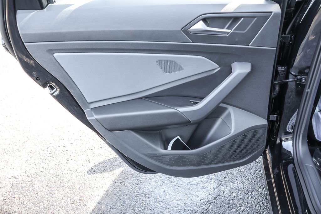 New 2026 Volkswagen Jetta SE FWD image 36