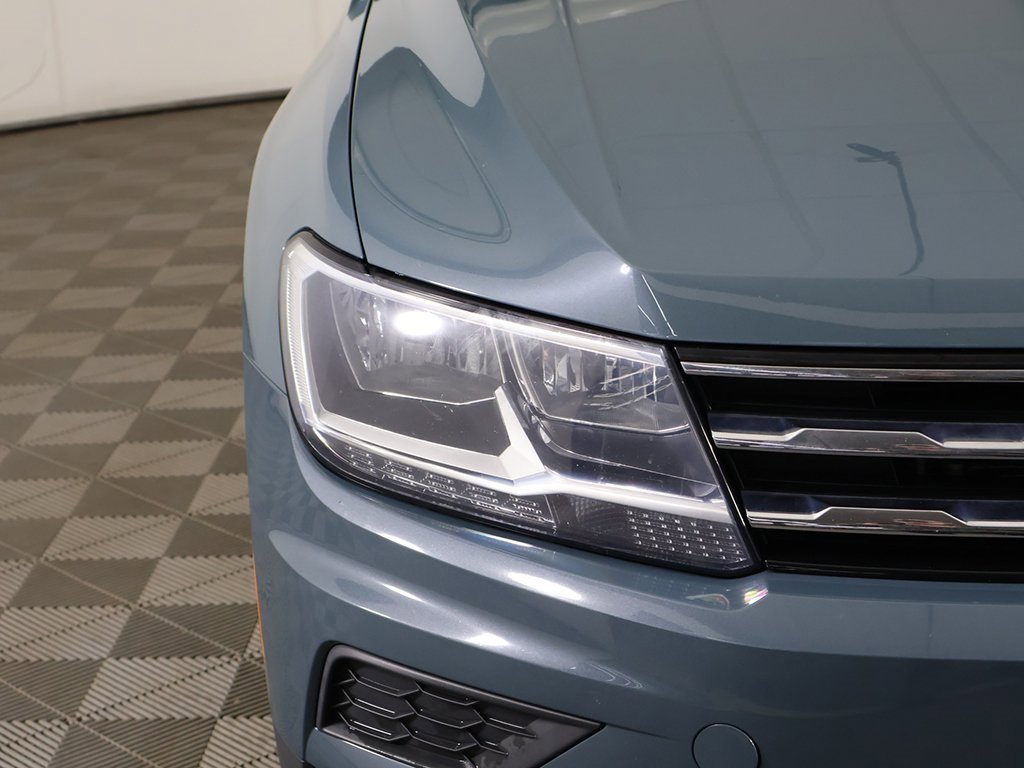 Used 2019 Volkswagen Tiguan SE w/ Panoramic Sunroof Package image 13