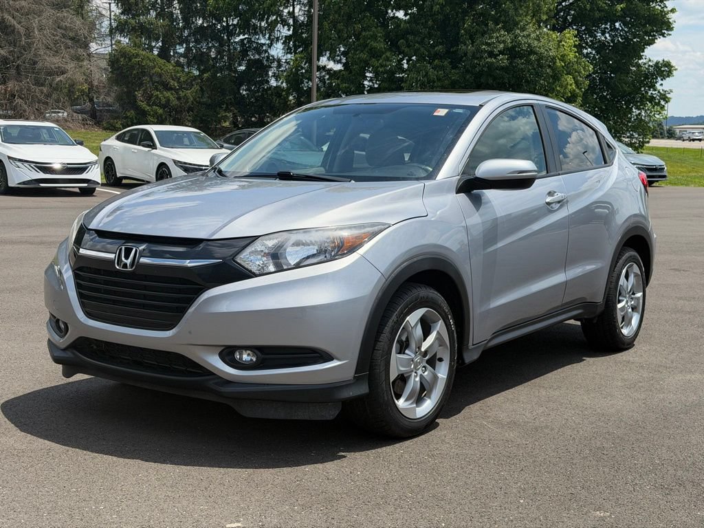 Used 2017 Honda HR-V EX image 2