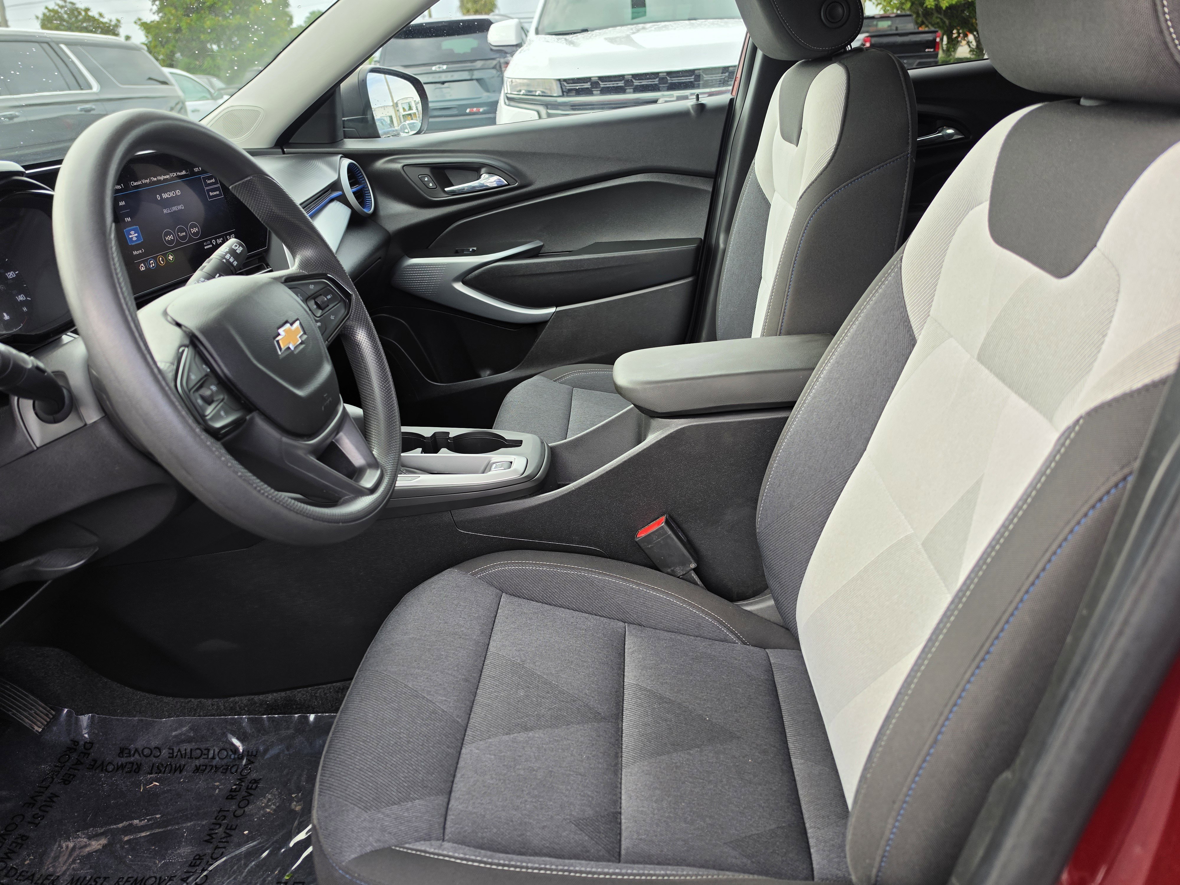 Certified 2024 Chevrolet Trax LS FWD image 14