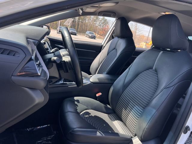Used 2019 Toyota Camry SE image 12