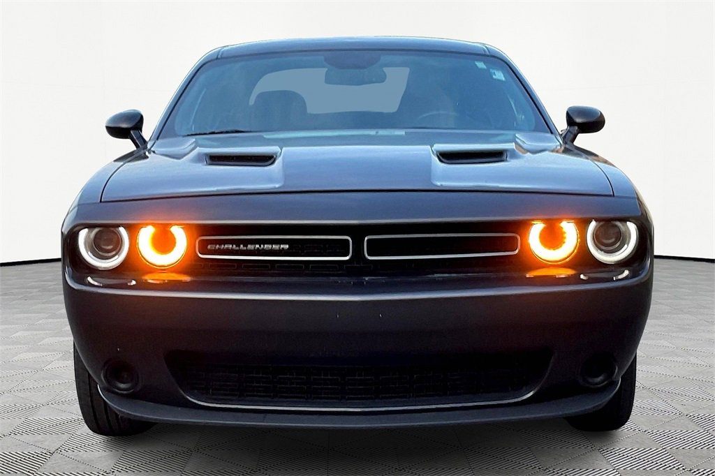Certified 2023 Dodge Challenger SXT image 3