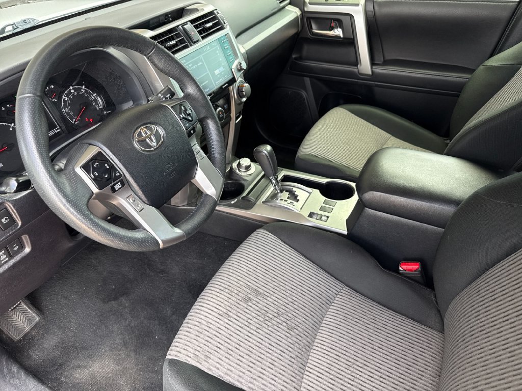 Used 2024 Toyota 4Runner SR5 AWD/4WD image 10