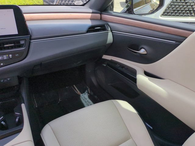 Certified 2025 Lexus ES 350 w/ Premium Package FWD image 16