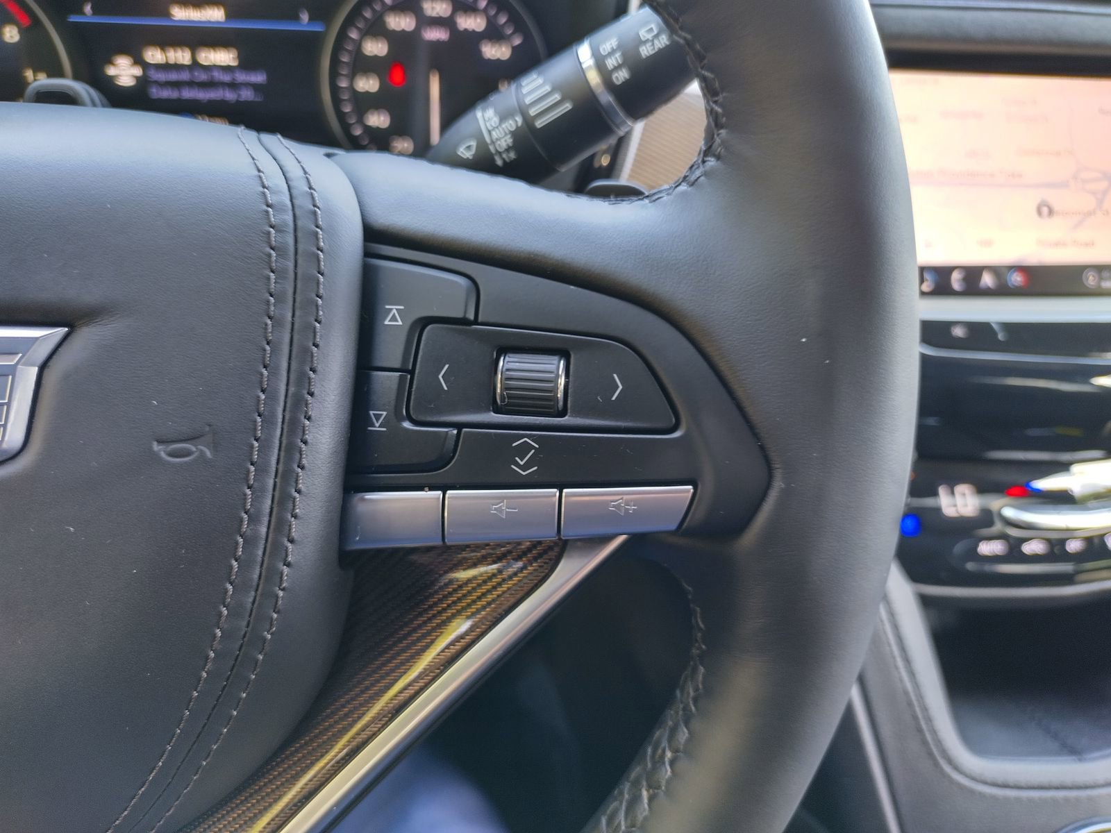 Certified 2025 Cadillac XT6 Premium Luxury w/ Platinum Package image 22