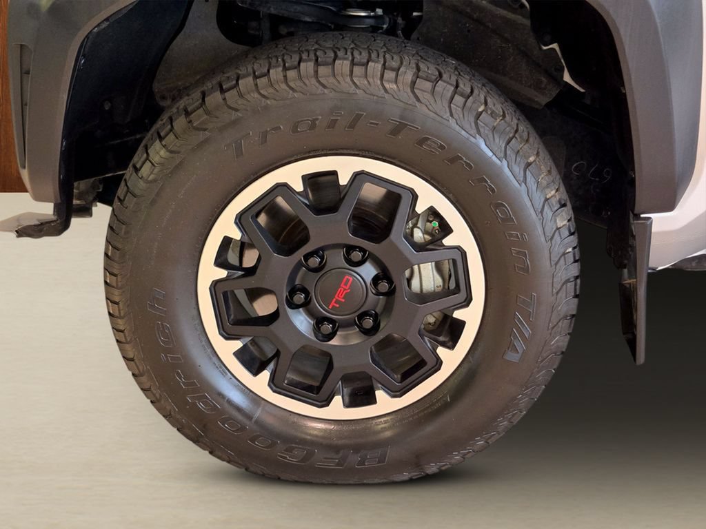 Used 2024 Toyota Tacoma TRD Off-Road AWD/4WD image 10