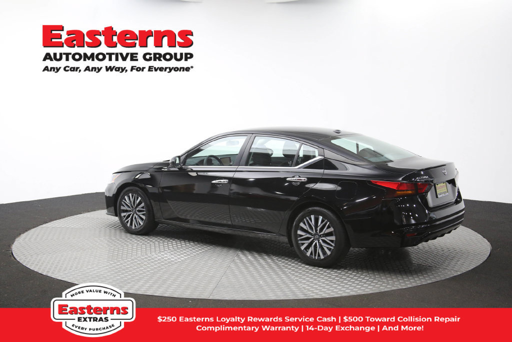 Used 2024 Nissan Altima 2.5 SV FWD image 65