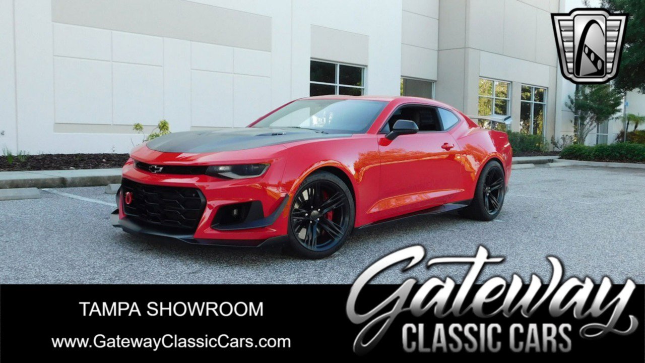 Used 2018 Chevrolet Camaro ZL1 image 1