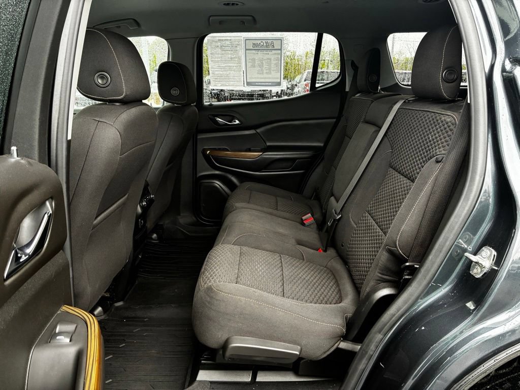 Used 2019 GMC Acadia SLE w/ LPO, Floor Liner Package FWD image 22
