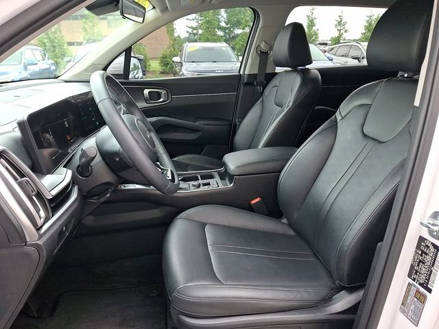Used 2024 Kia Sorento S w/ Panoramic Sunroof Package AWD/4WD image 13