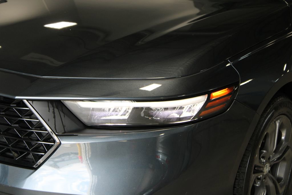 Used 2023 Honda Accord EX image 2