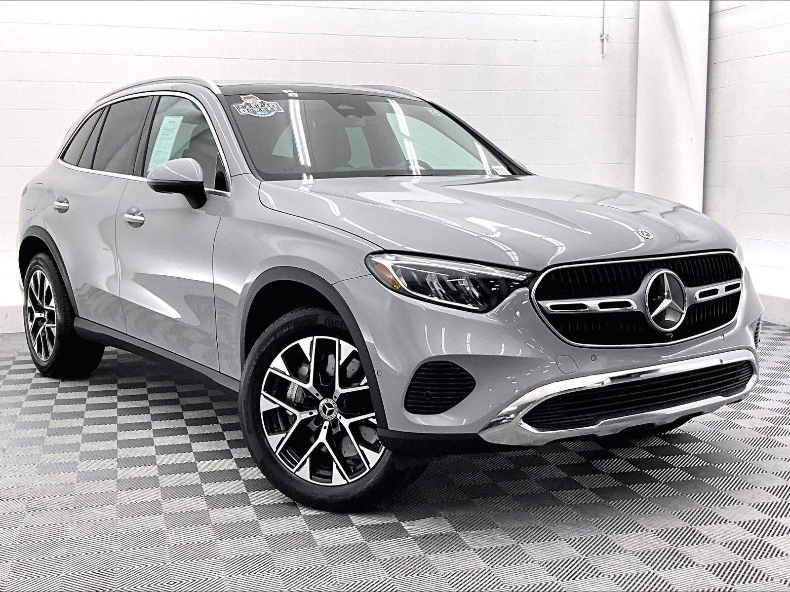 Certified 2025 Mercedes-Benz GLC 350e 4MATIC image 34