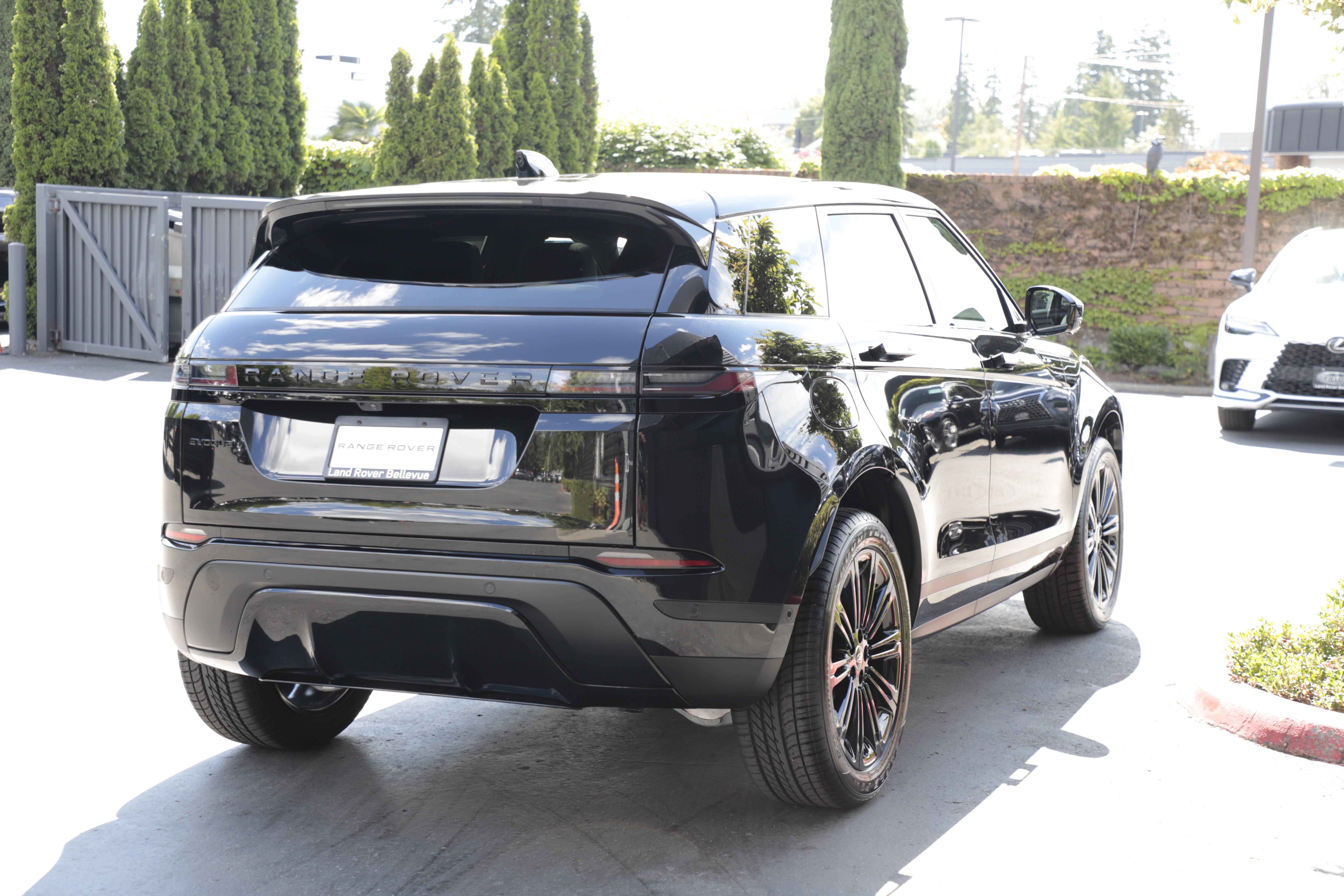 New 2026 Land Rover Range Rover Evoque S AWD/4WD image 10