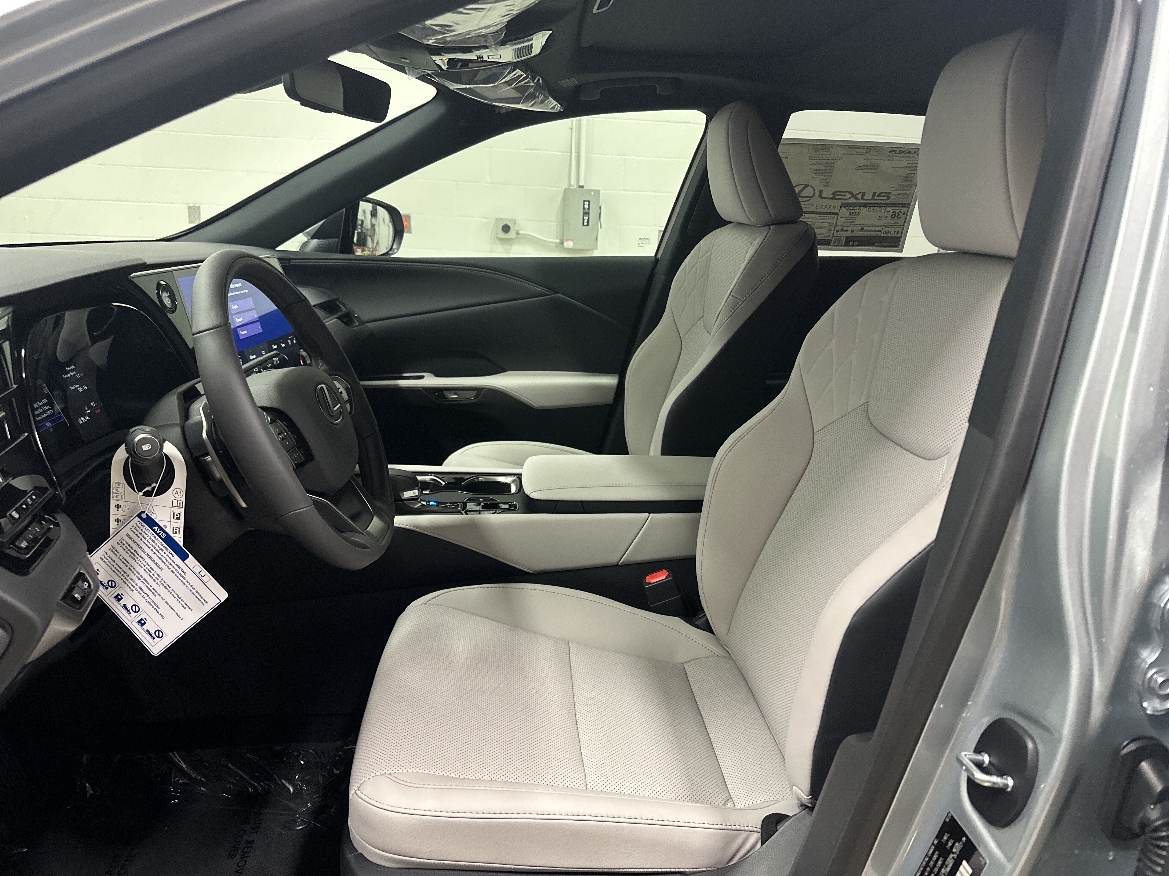 New 2026 Lexus RX 350h w/ Convenience Package AWD/4WD image 15