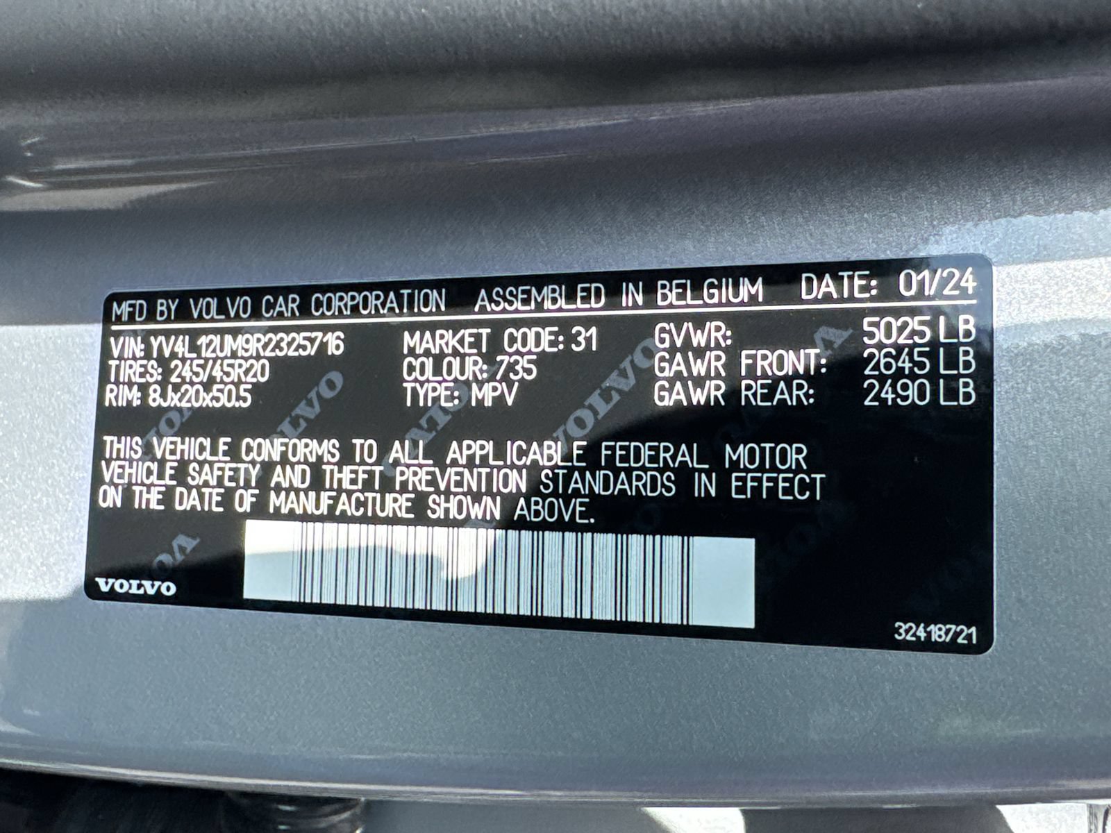 Used 2024 Volvo XC40 B5 Ultimate w/ Protection Package Premier AWD/4WD image 32