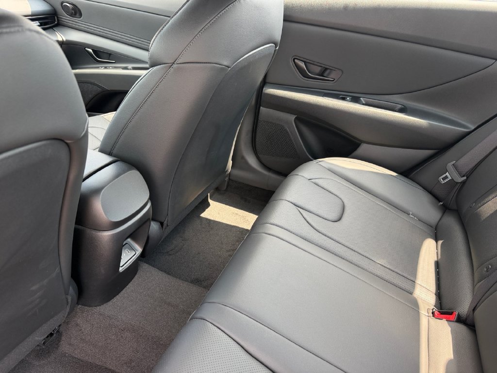 New 2026 Hyundai Elantra SEL Sport FWD image 15