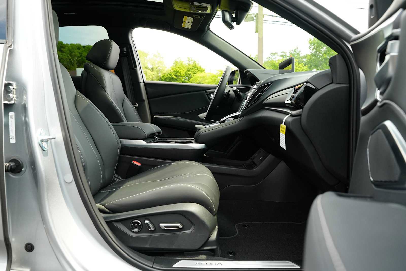 Used 2026 Acura RDX SH-AWD image 28