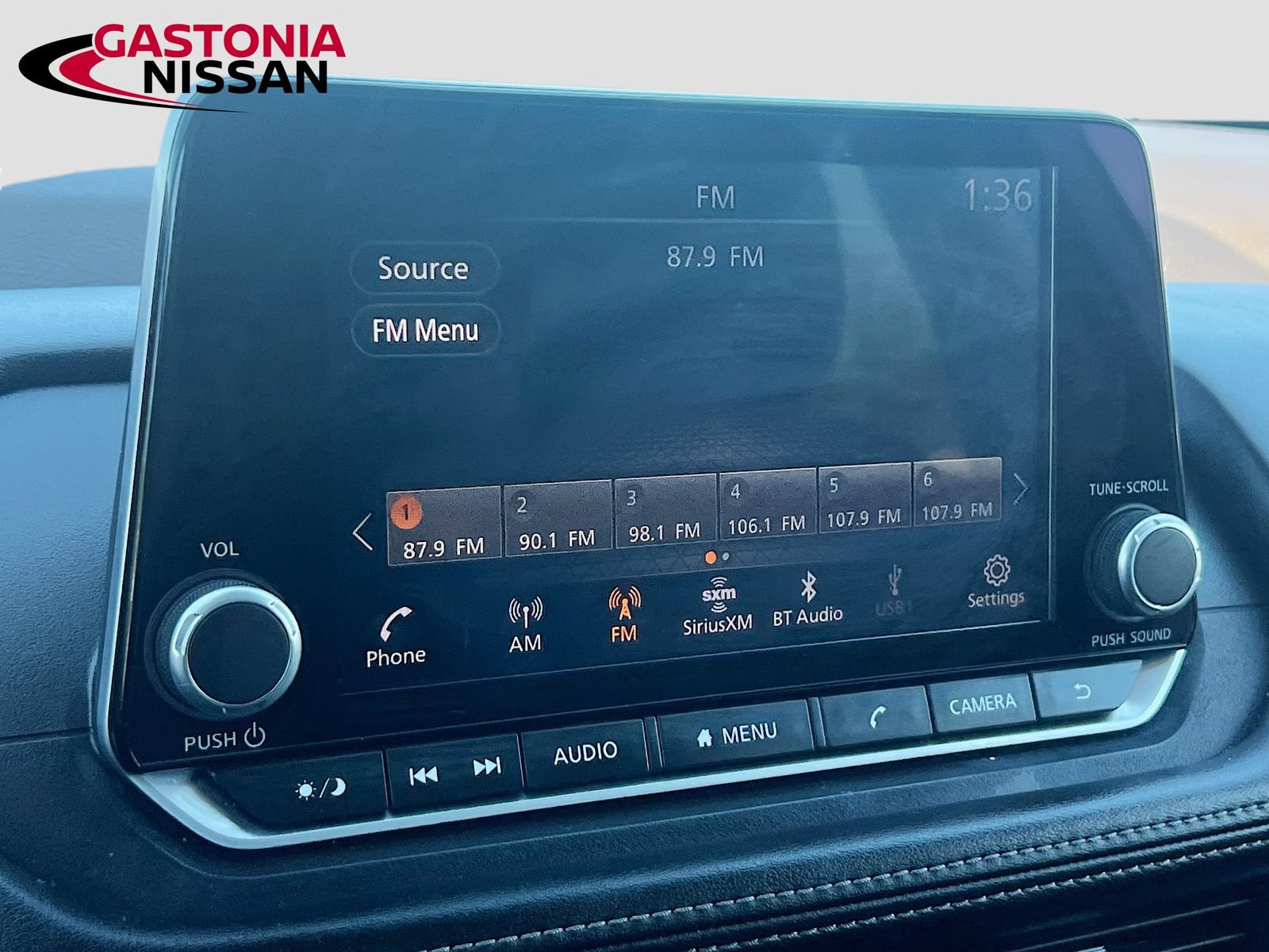 Used 2023 Nissan Rogue SV FWD image 18