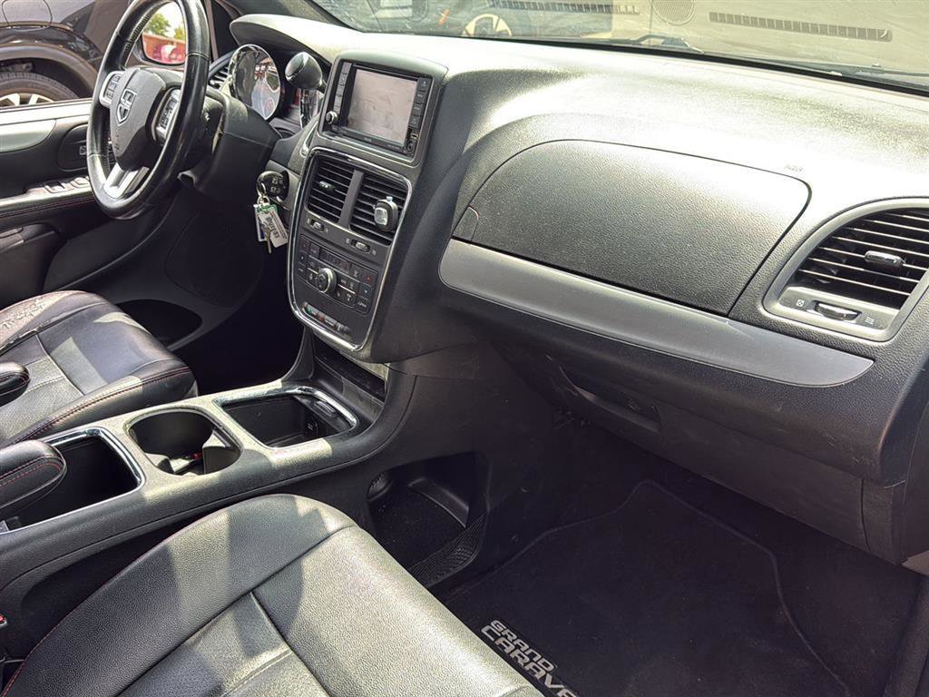 Used 2017 Dodge Grand Caravan GT FWD image 7