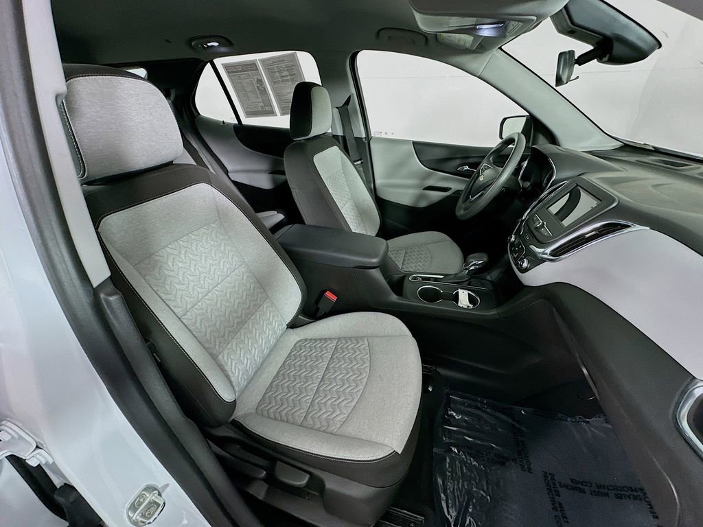 Used 2023 Chevrolet Equinox LS w/ Sport Edition image 35