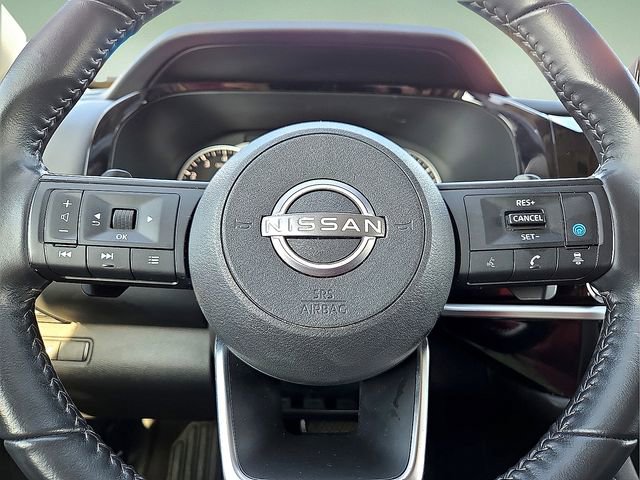 Used 2025 Nissan Pathfinder SV AWD/4WD image 24