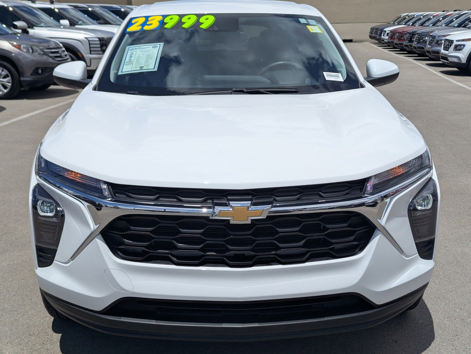 Used 2024 Chevrolet Trax LS w/ LS Convenience Package FWD image 6