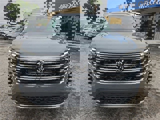 New 2026 Volkswagen Atlas SE image 2