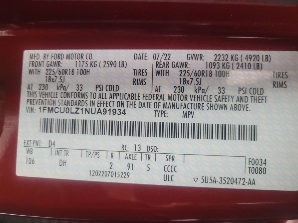 Used 2022 Ford Escape Titanium w/ Titanium Premium Package image 33