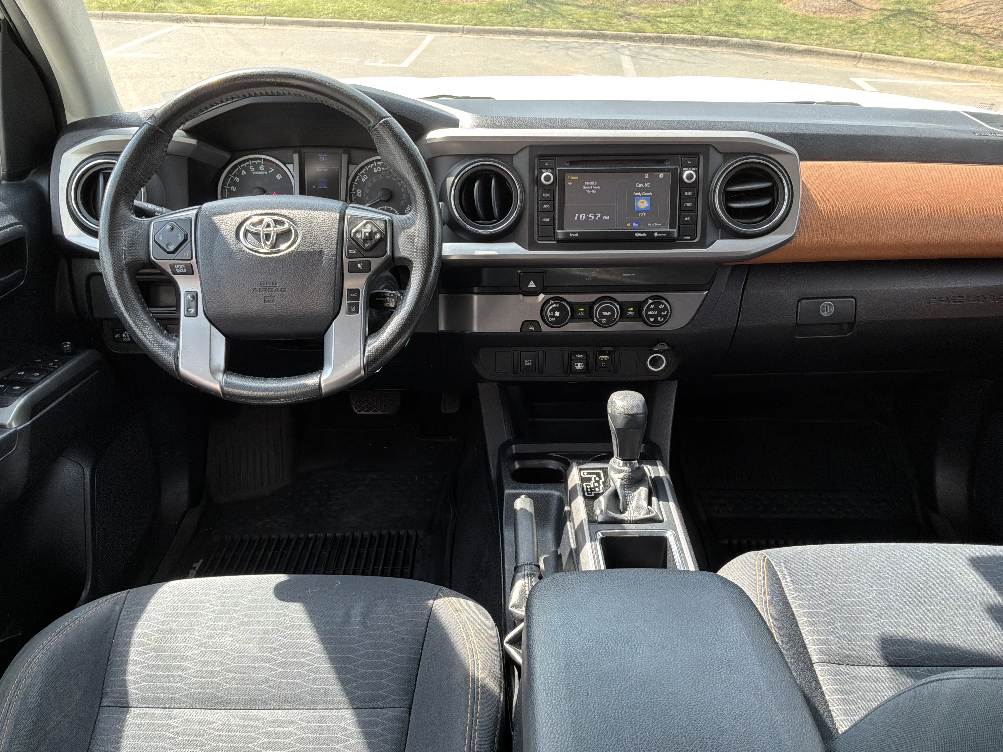 Used 2019 Toyota Tacoma SR5 RWD image 29