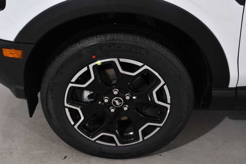New 2026 Ford Bronco Sport Outer Banks AWD/4WD image 23