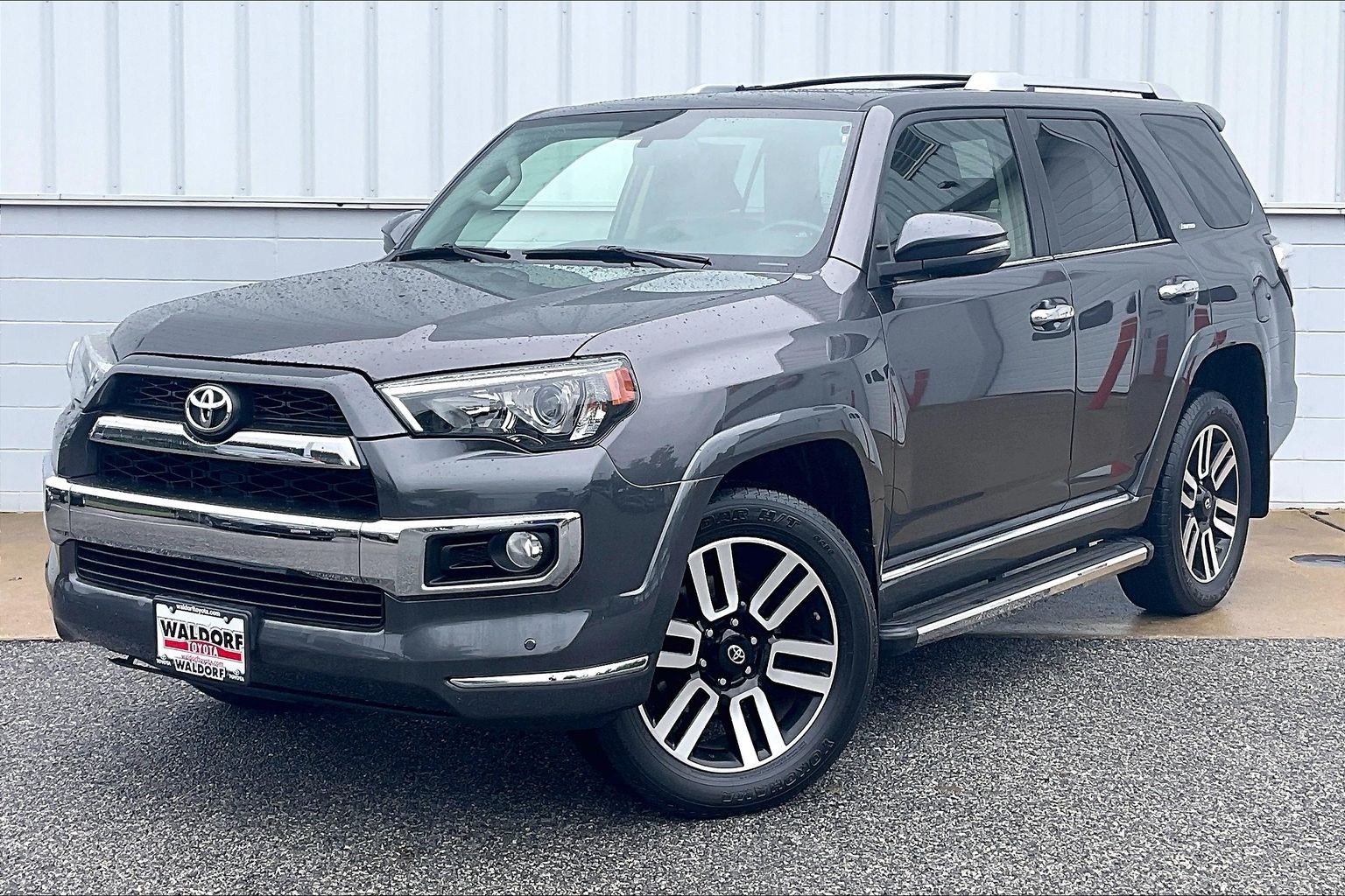 Used 2018 Toyota 4Runner Limited AWD/4WD image 2