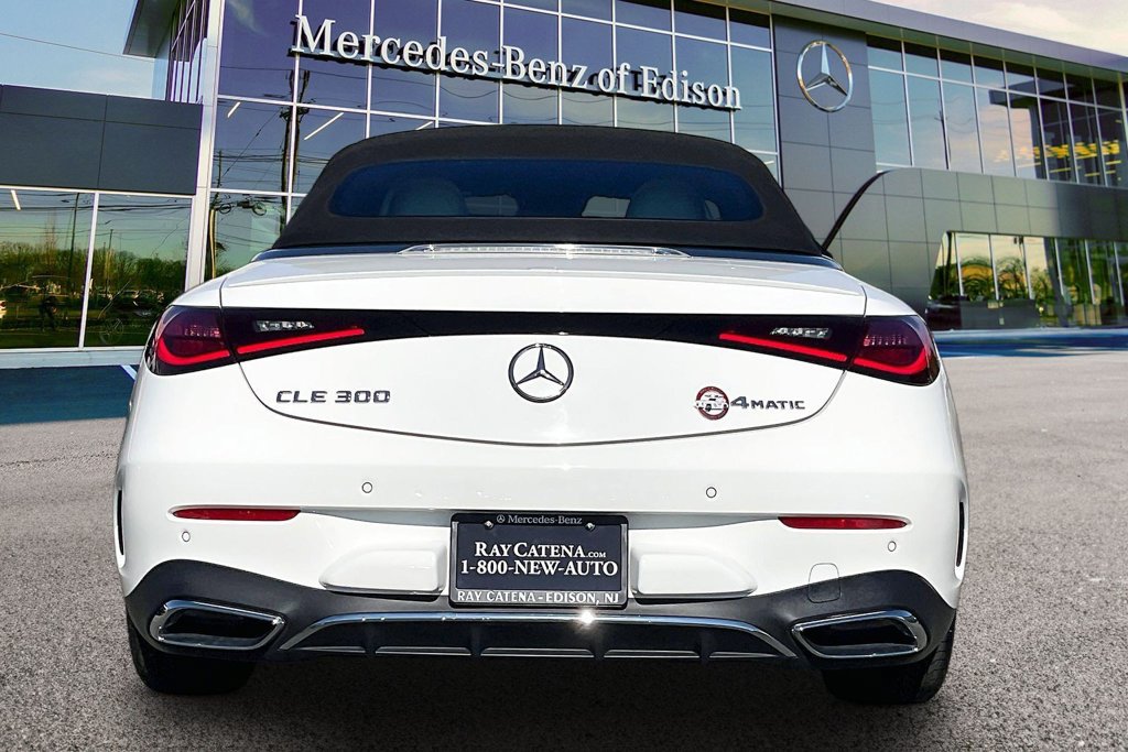 Certified 2024 Mercedes-Benz CLE 300 4MATIC Cabriolet image 4