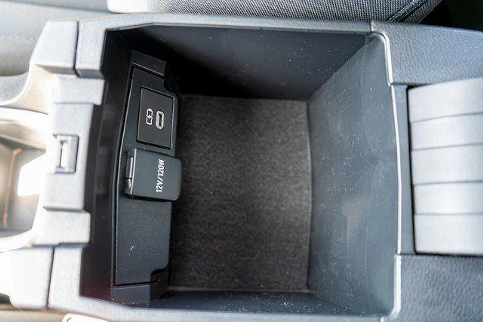 Used 2023 Toyota Corolla Cross LE w/ Moonroof Package AWD/4WD image 32