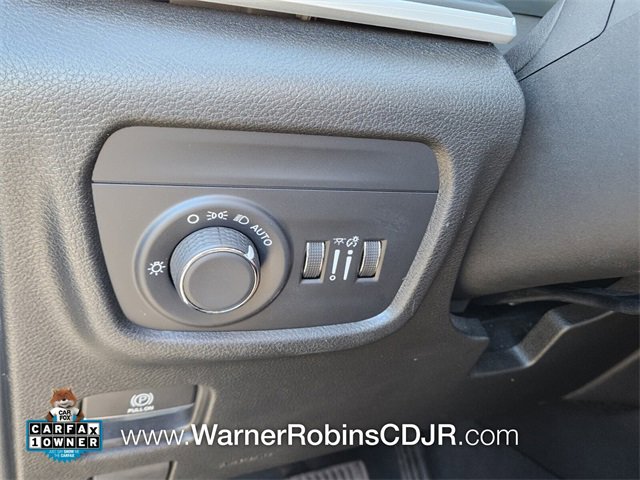 Used 2024 Jeep Grand Cherokee Altitude image 27