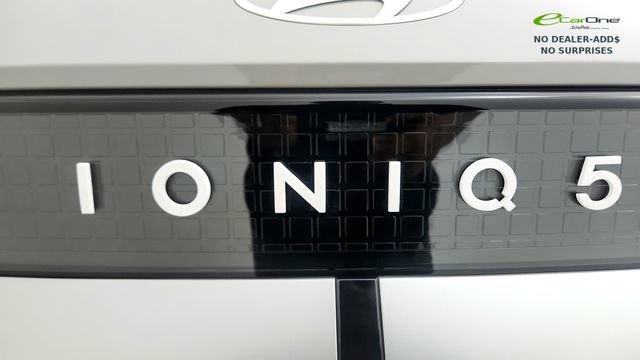 Used 2025 Hyundai Ioniq 5 SE RWD image 33