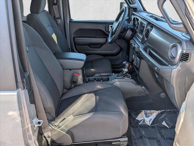 Used 2023 Jeep Wrangler Sport S image 19