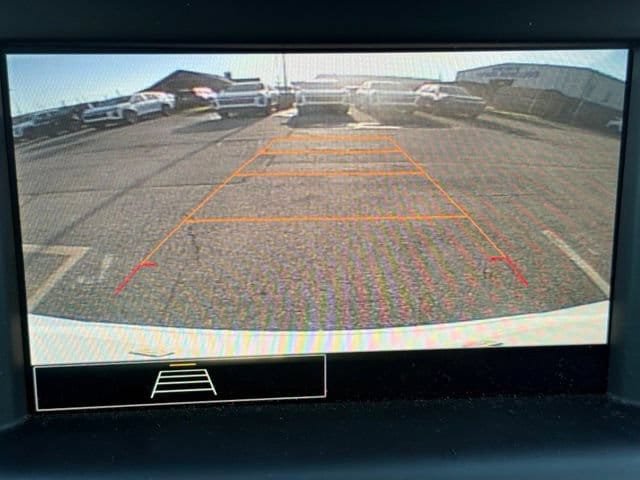 Certified 2024 GMC Terrain SLE w/ Driver Convenience Package AWD/4WD image 3