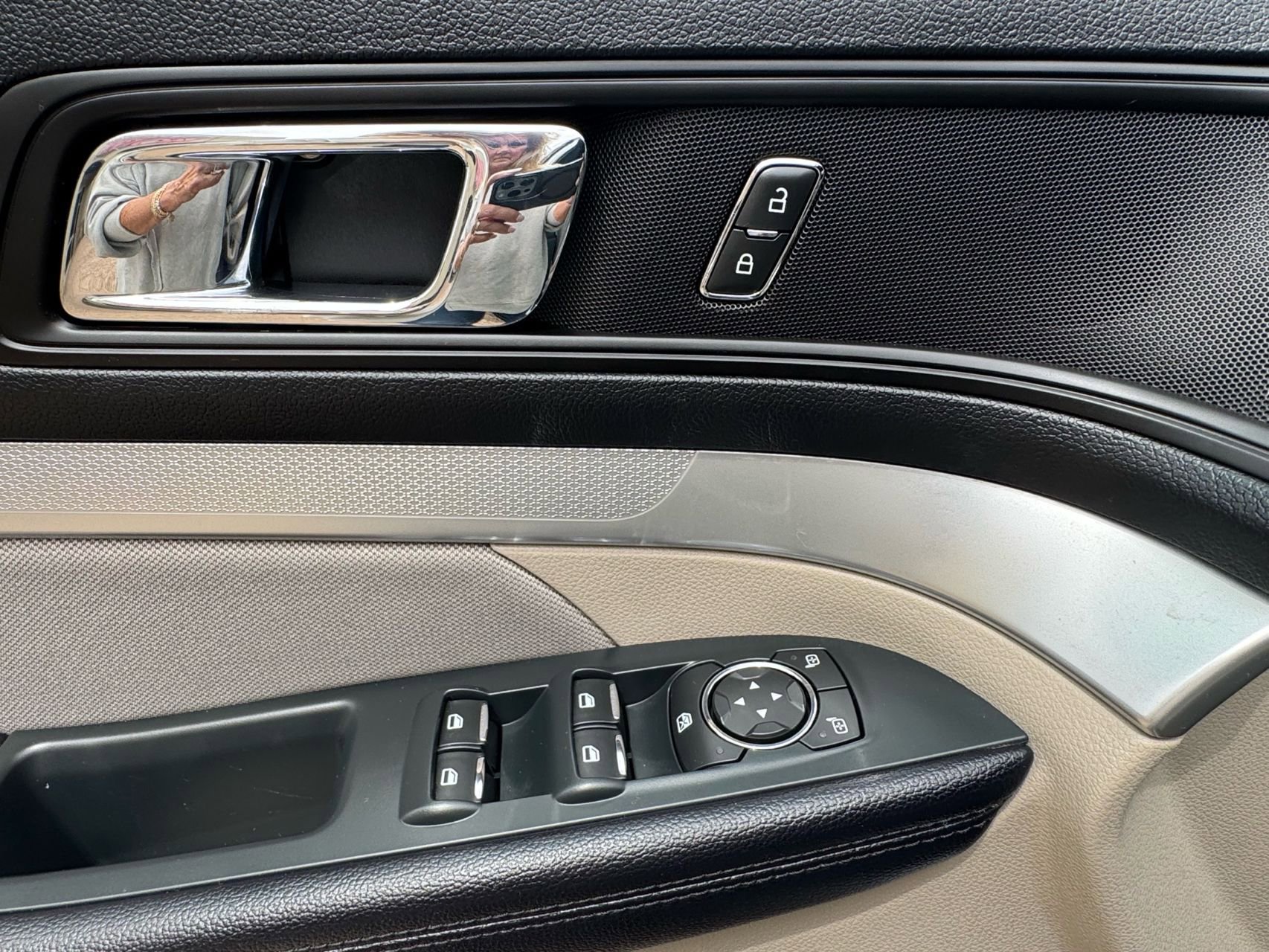 Used 2018 Ford Explorer 4WD image 27