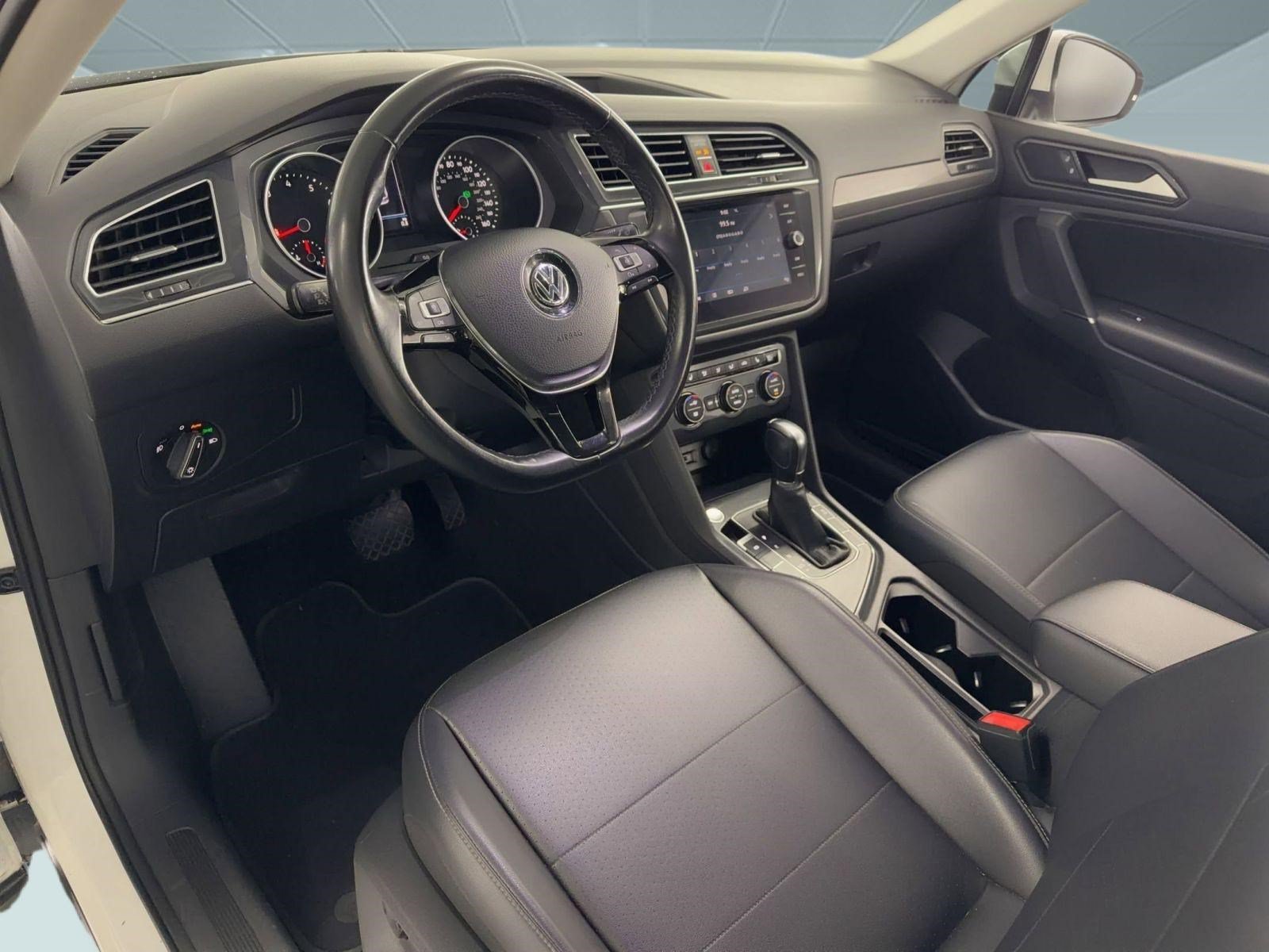 Used 2018 Volkswagen Tiguan SEL FWD image 4