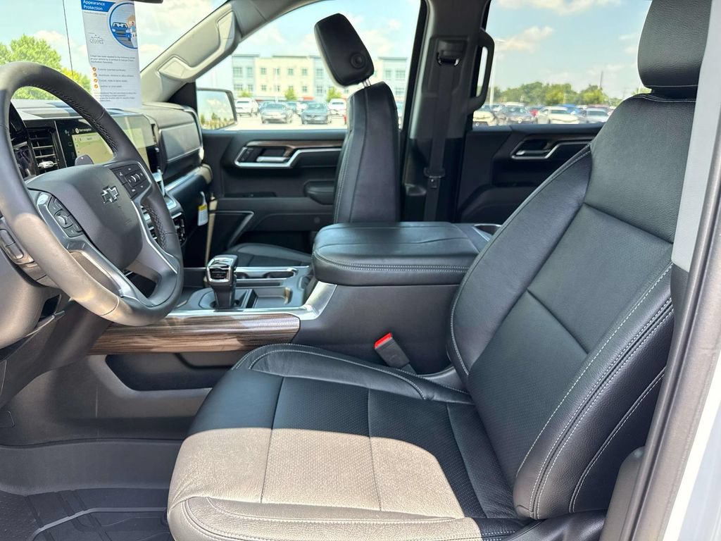 New 2026 Chevrolet Silverado 1500 RST w/ Protection Package AWD/4WD image 9