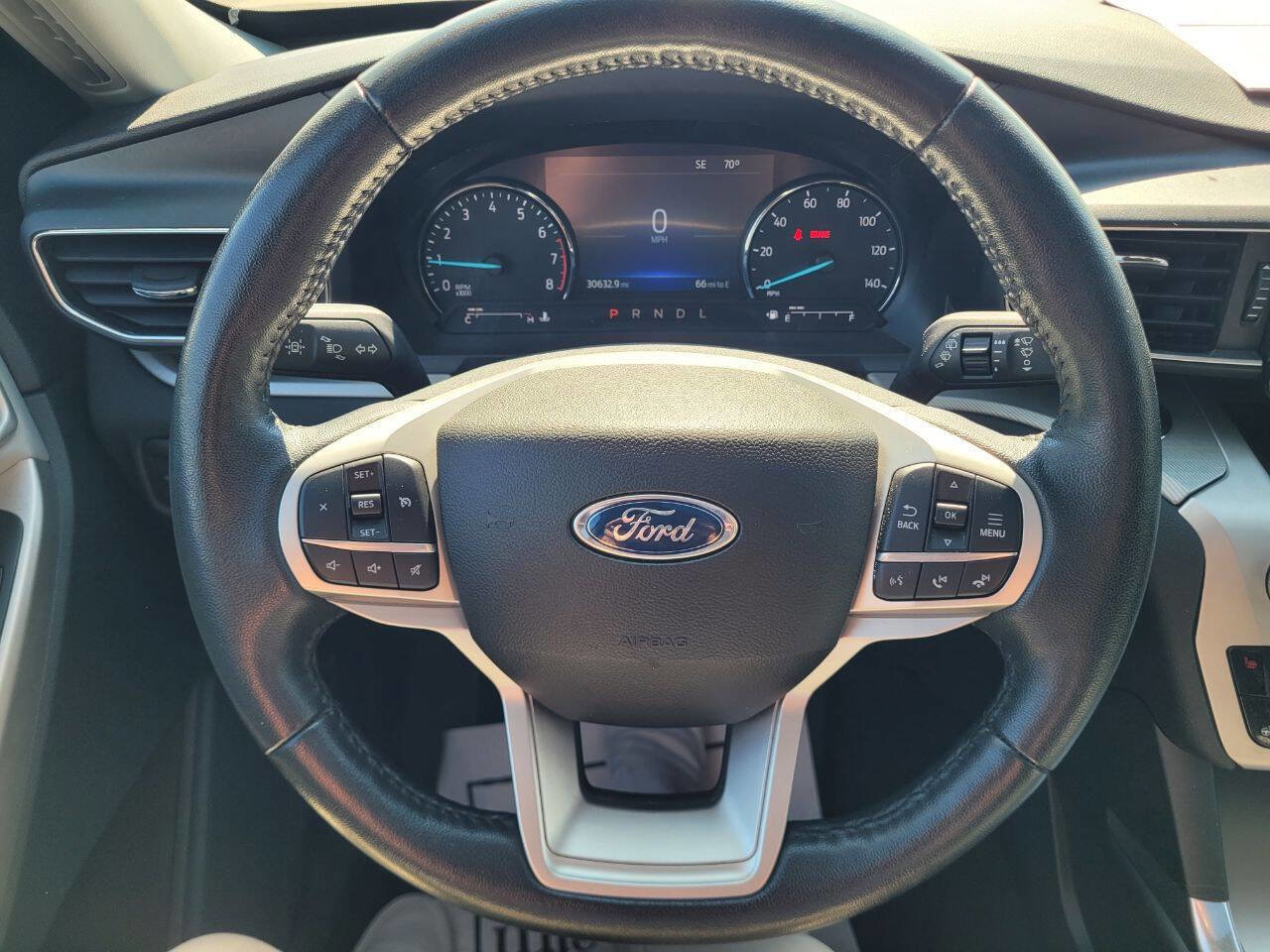 Used 2022 Ford Explorer XLT w/ Equipment Group 202A image 24