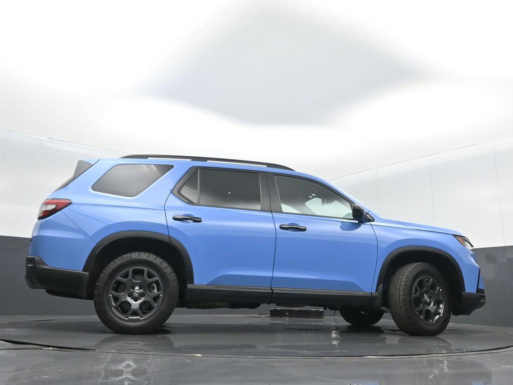 Used 2023 Honda Pilot TrailSport image 37
