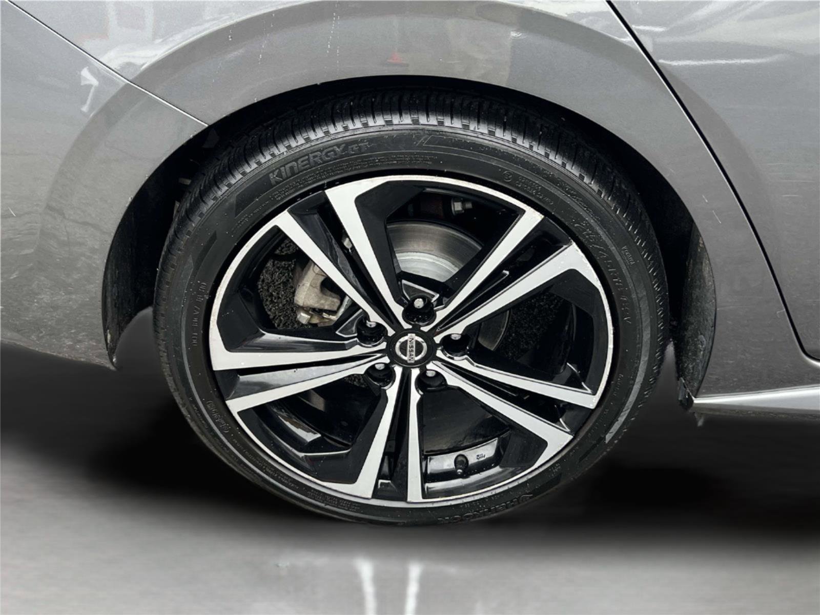 Certified 2023 Nissan Sentra SR w/ Trunk Package image 41