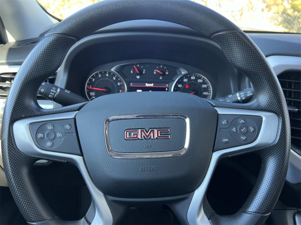 Certified 2023 GMC Acadia SLE w/ Driver Convenience Package image 19