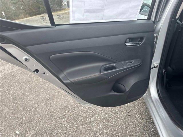 New 2025 Nissan Versa SR w/ Trunk Package image 13