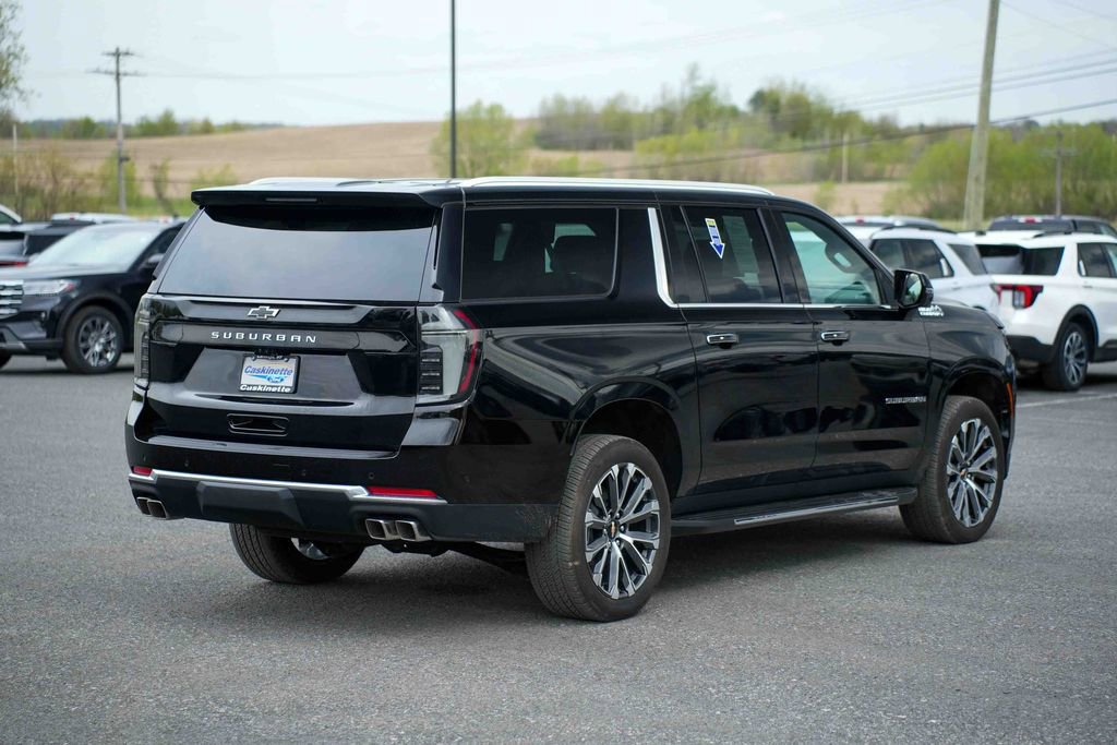 Used 2026 Chevrolet Suburban High Country w/ Sun And Tow Package AWD/4WD image 5