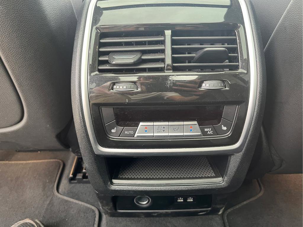 Used 2022 BMW X7 xDrive40i image 31