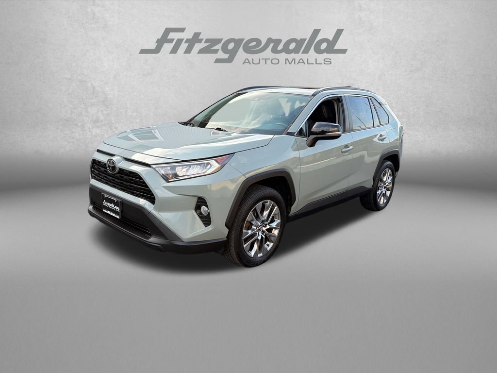 Used 2019 Toyota RAV4 XLE Premium w/ All Weather Liner Package AWD/4WD image 2