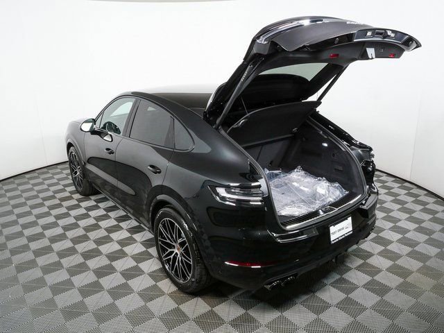 New 2026 Porsche Cayenne Coupe image 31