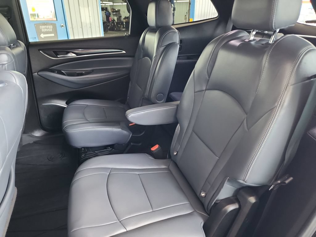 Used 2022 Buick Enclave Essence w/ Sport Touring Edition FWD image 38